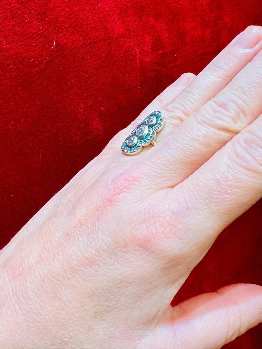 Fin 19 ème Siècle Ring Set With Diamonds, Emeralds In 18 Carat Gold-photo-7