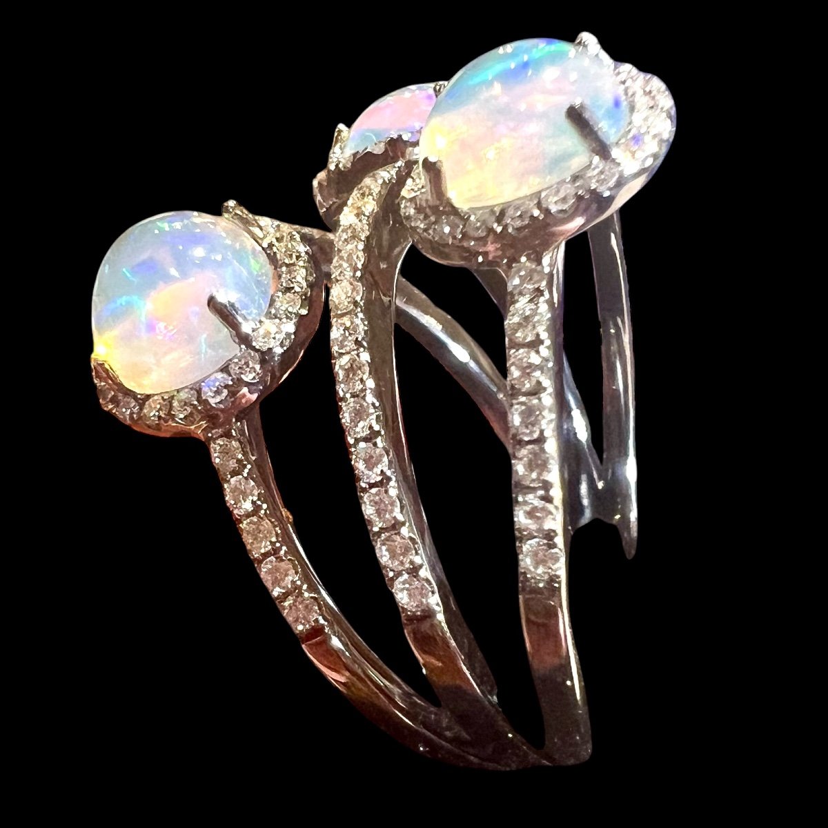 18 Carat Gold Opal And Diamond Ring-photo-4