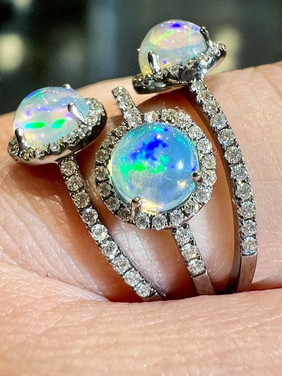 18 Carat Gold Opal And Diamond Ring-photo-7