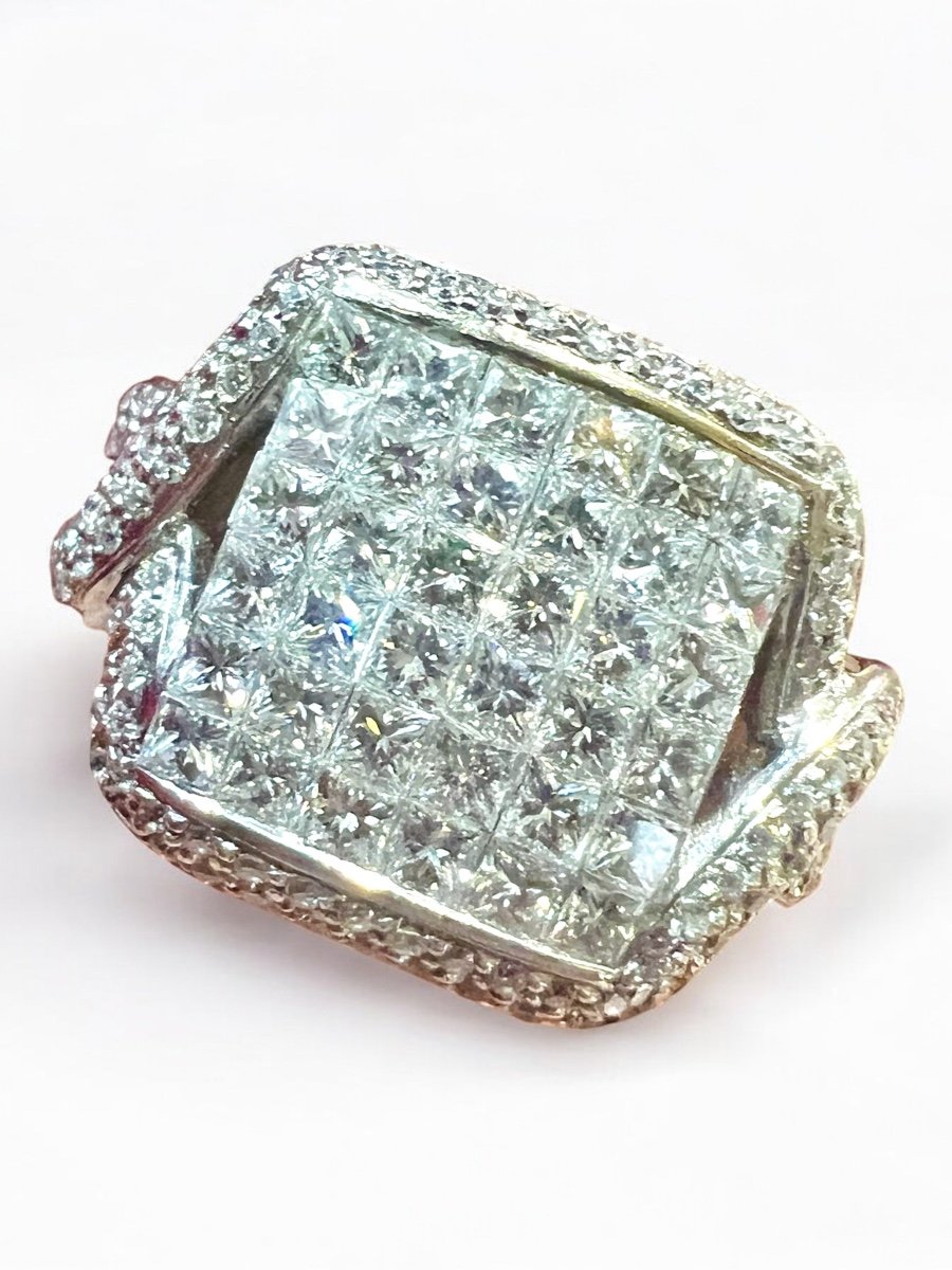 White Gold Ring With Princess Diamonds And Diamond Paving-photo-6