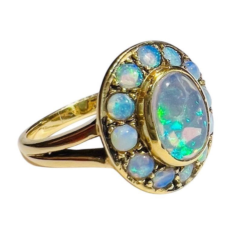 Marguerite Ring, Retro, 18 Carat Yellow Gold, Opals, Napoleon III Style, Circa 1970-photo-4