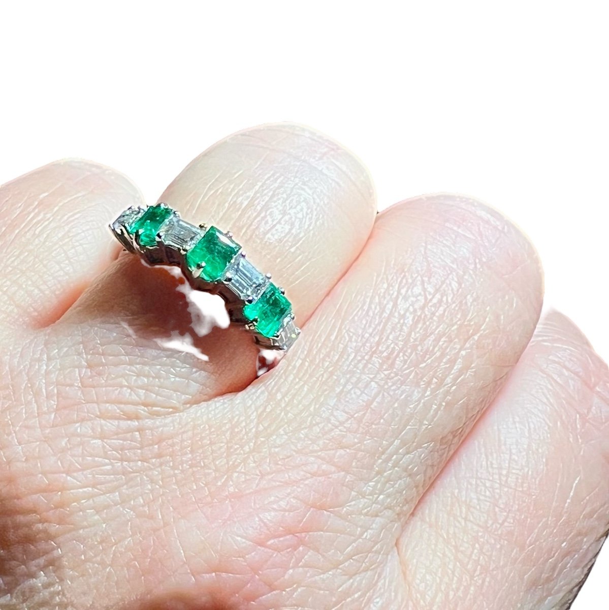 Emerald And Diamond Half-alliance Ring, 18 Carat White Gold-photo-8