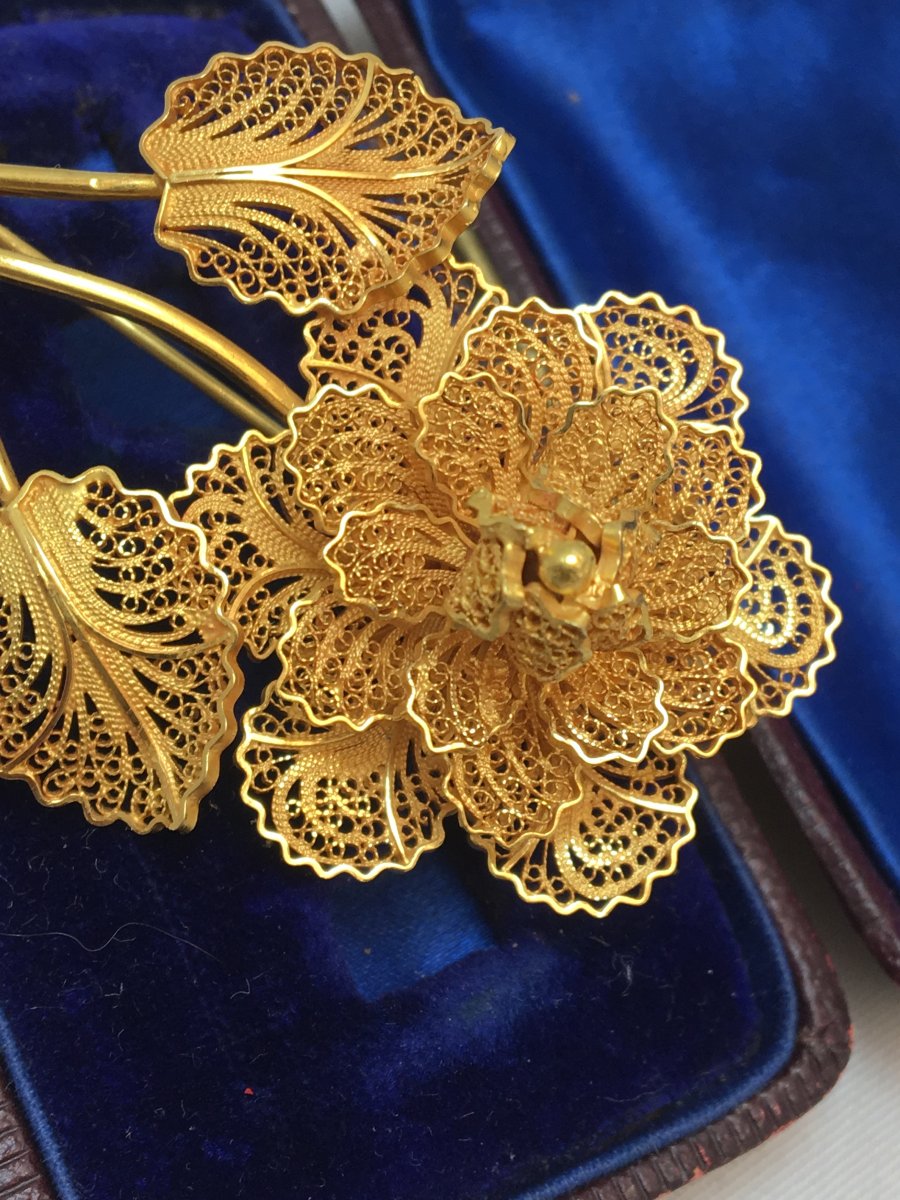 Filigree Flower Brooch, 18ct Yellow Gold -photo-2