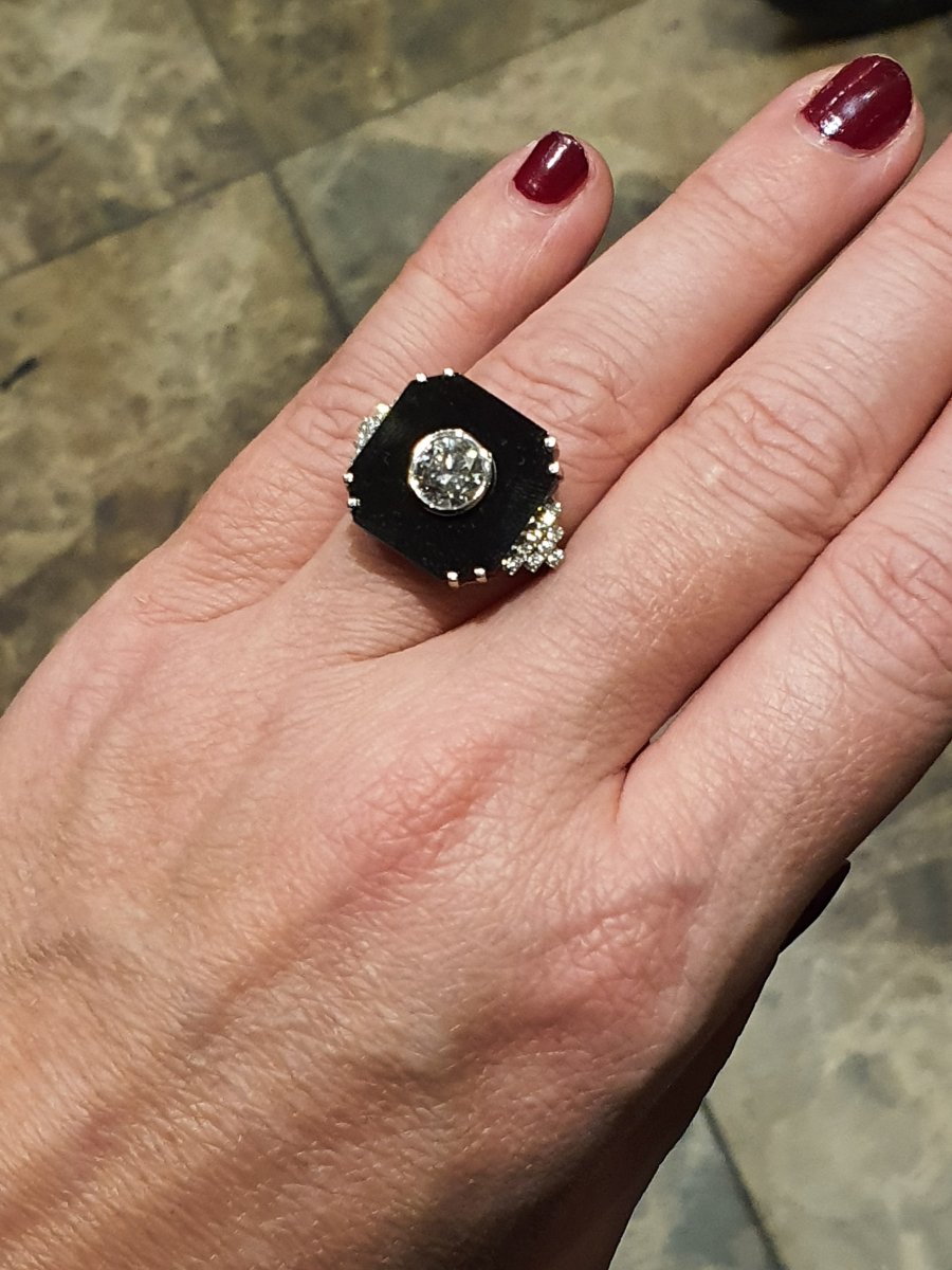 18ct Gold Ring Set With A 1.12ct Diamond And Black Onyx
