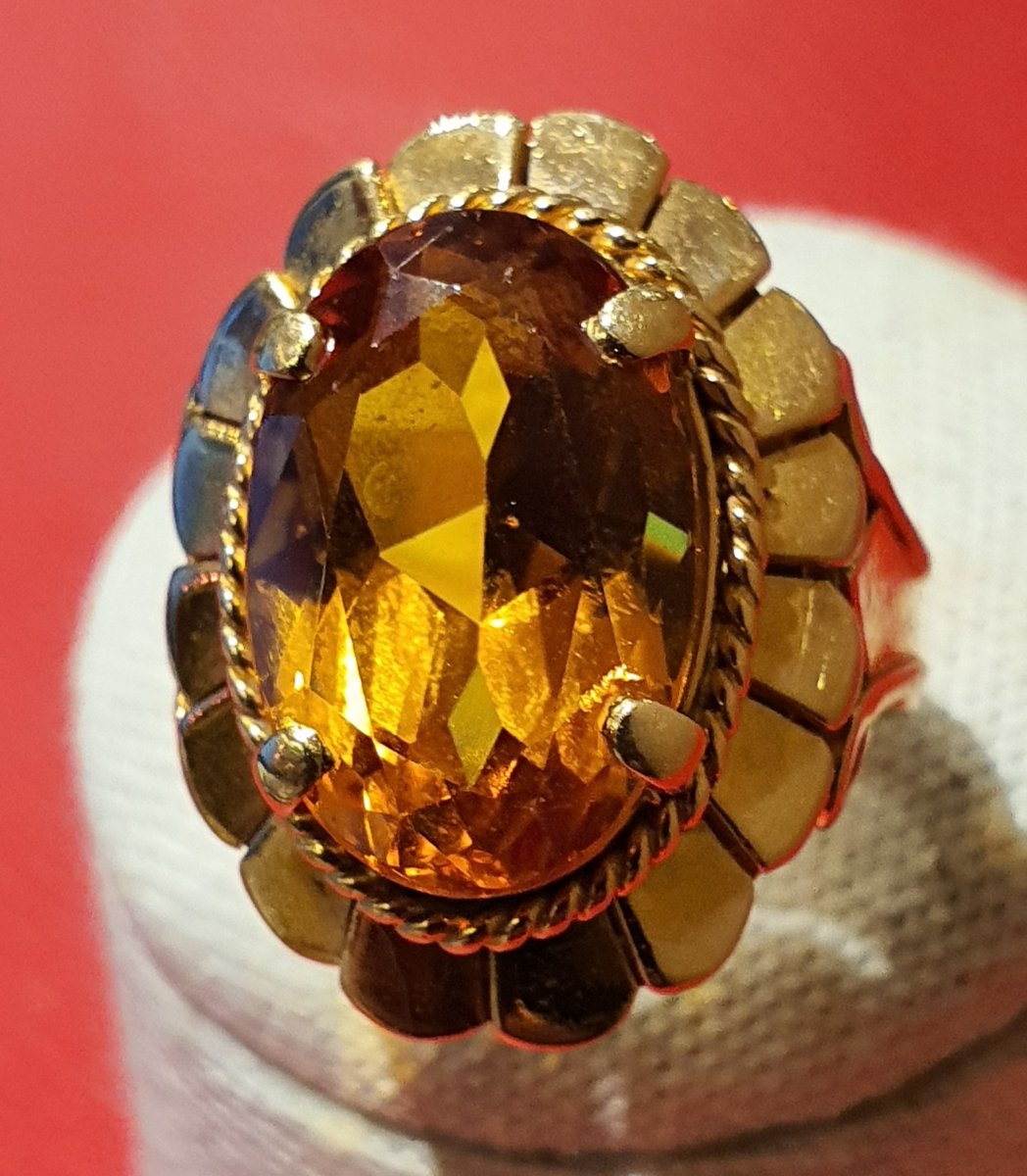 18ct Gold Ring Set With A Citrine