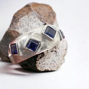 Wedding Ring Set With Sapphires 18 Carat White Gold