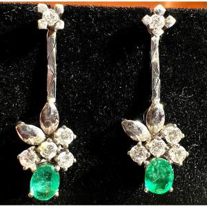 Boucles d'Oreilles or blanc 14ct diamants émeraudes époque 1960