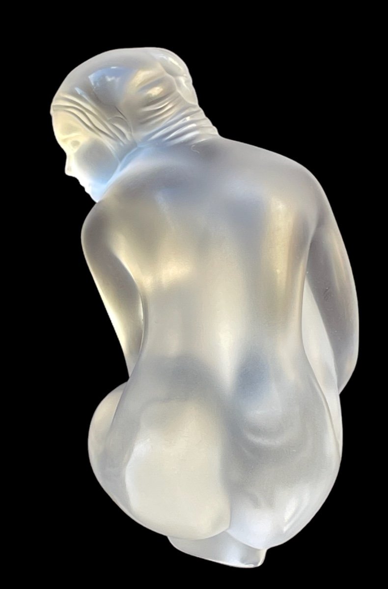 Small Naked Venus Sculpture Colorless Crystal Lalique -photo-2