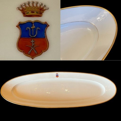  PLAT À POISSON EN PORCELAINE BLASON COURONNE COMTALE COMTE ARISTOCRATIE POLONAISE NOWINA  