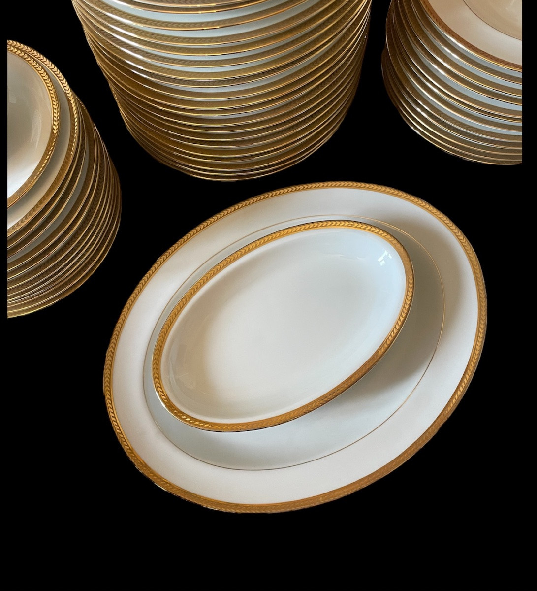 Bernardaud Table Set Laurier Model Limoges Porcelain With Gold Edging-photo-8