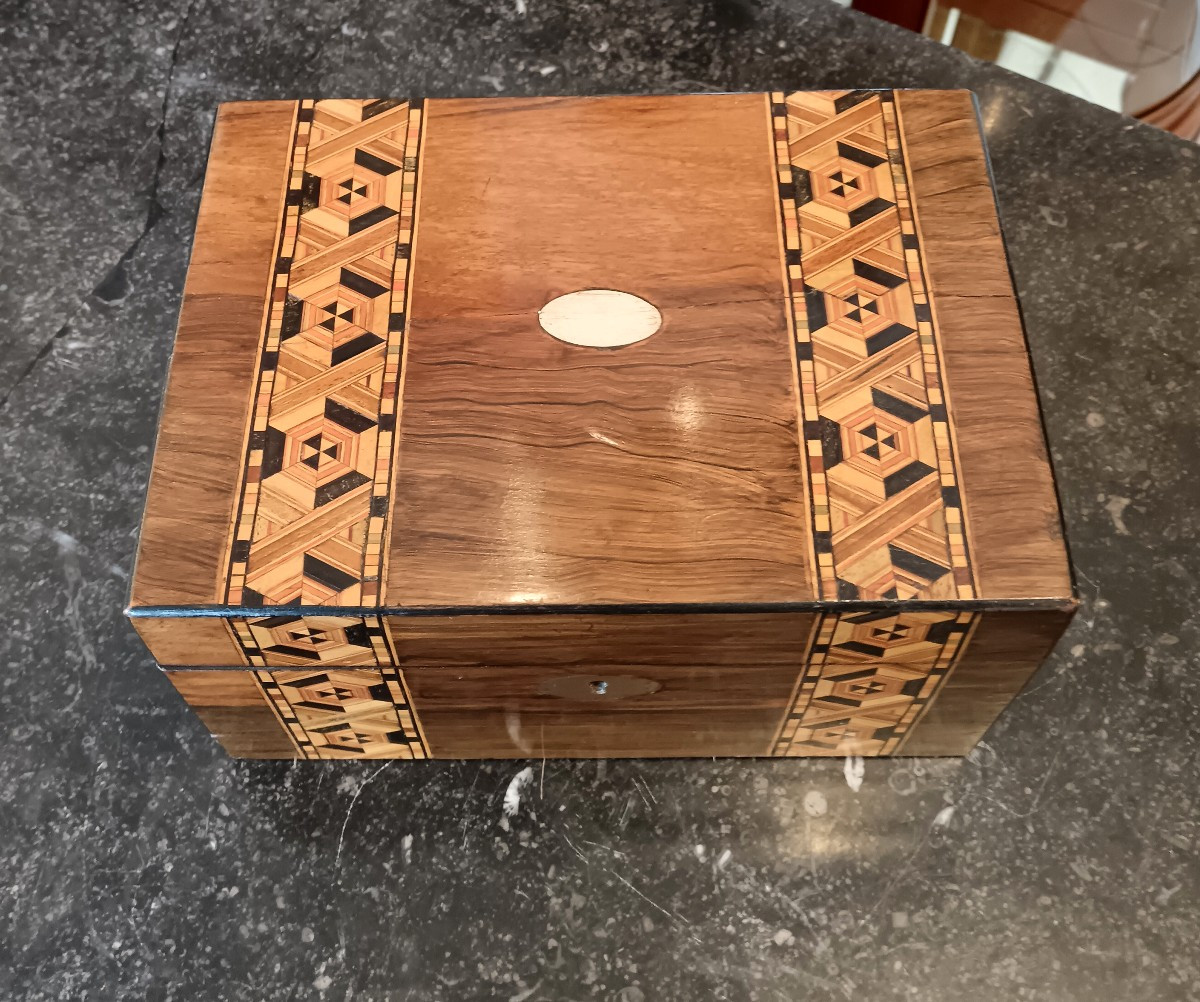 Boite en marqueterie anglaise Tunbridge