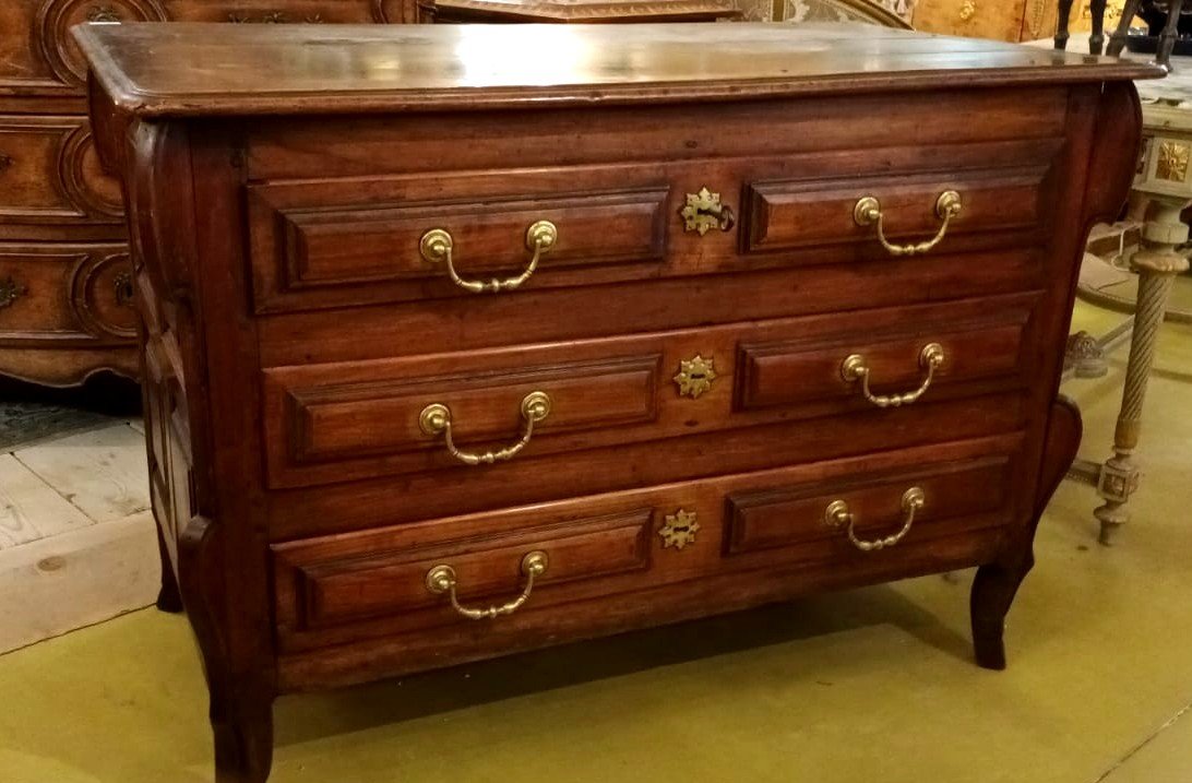 Commode Mazarine En Noyer 18ème 