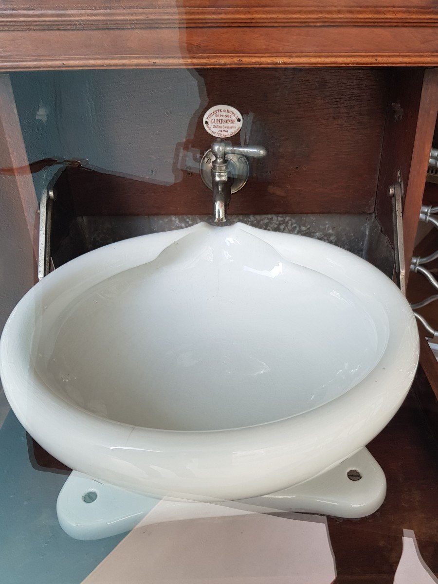 Lavabo de cabine de bateau en acajou.-photo-2