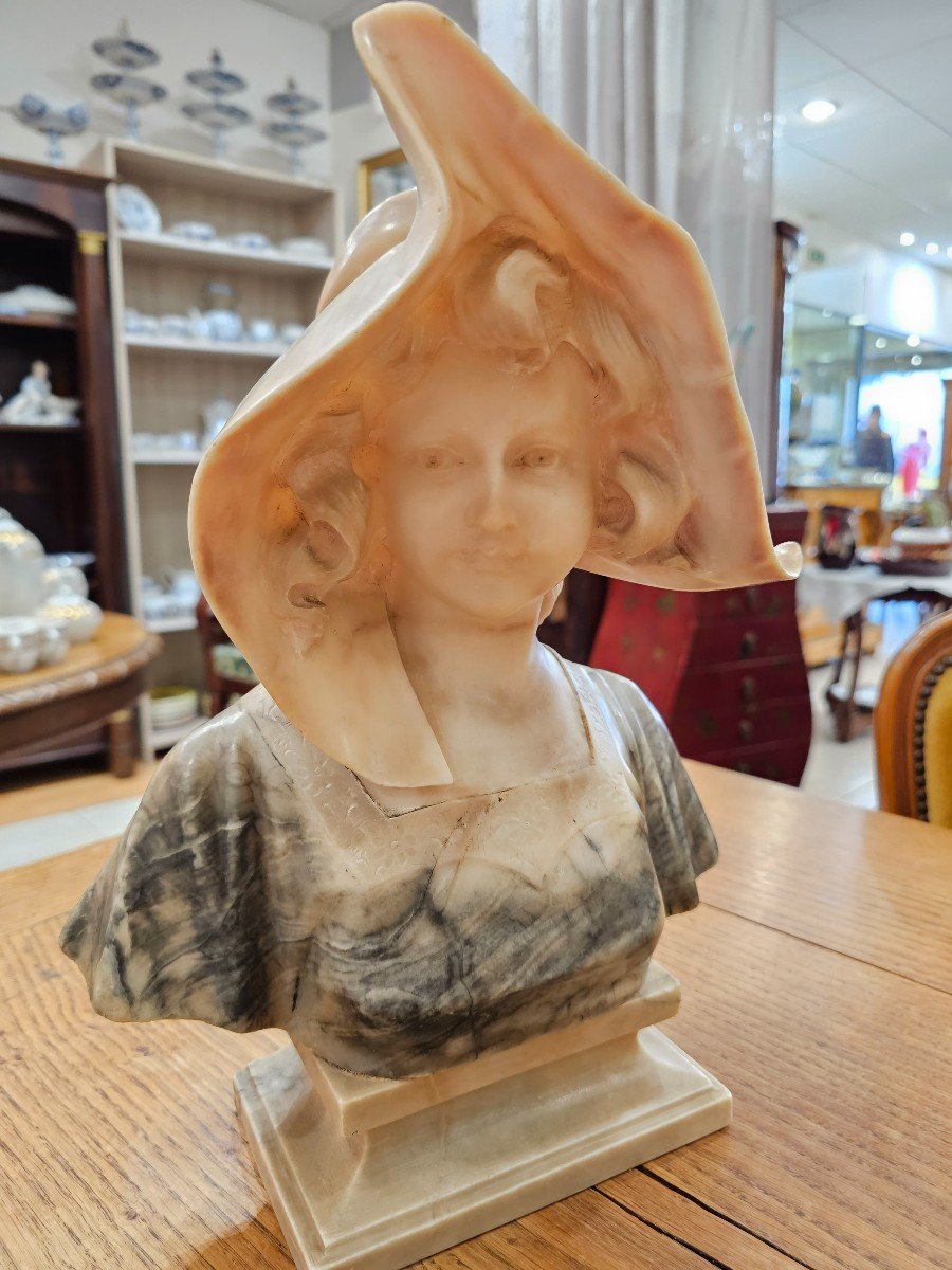 Telemaco Cipriani. Bust Of A Young Woman In Alabaster And Marble.-photo-8