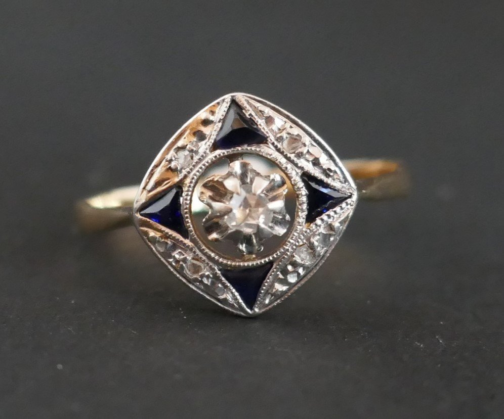 Art Deco Diamonds And Sapphires Ring.