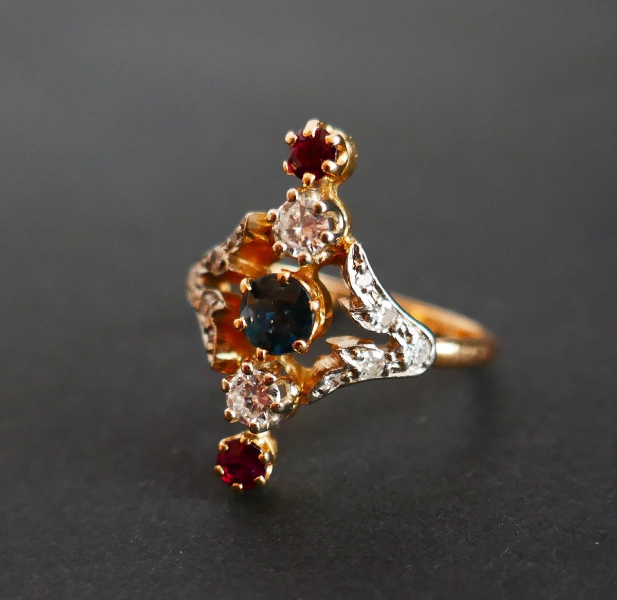 Bague Marquise Diamants, Saphirs Et Rubis.-photo-4