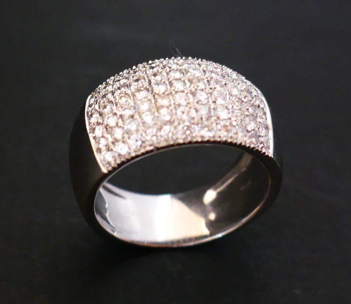 Pavement Diamond Ring, 18 Carat White Gold.-photo-3