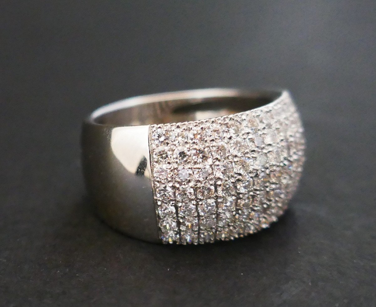 Pavement Diamond Ring, 18 Carat White Gold.