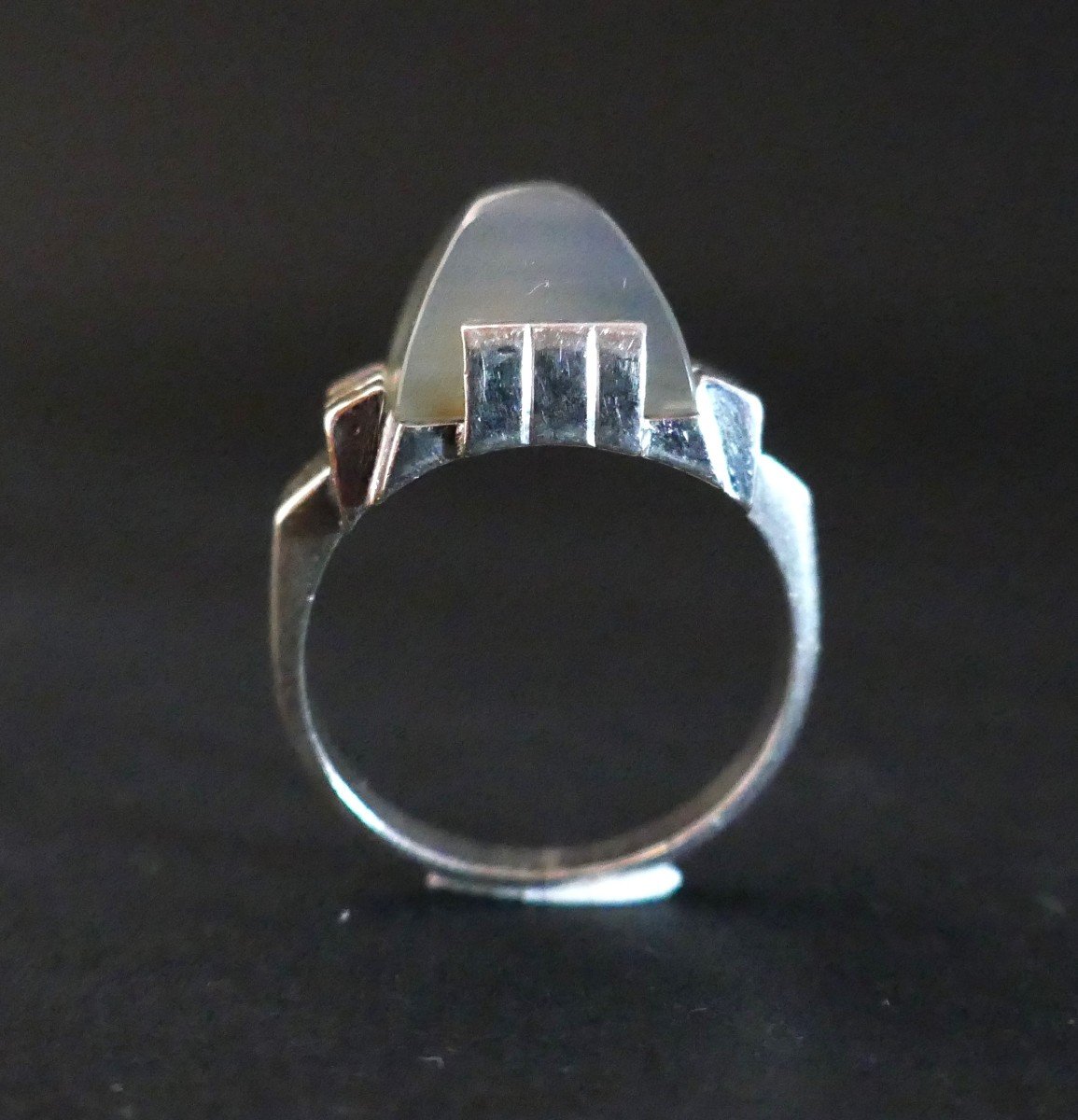 Art Deco Ring In Silver Adorned With A Stone