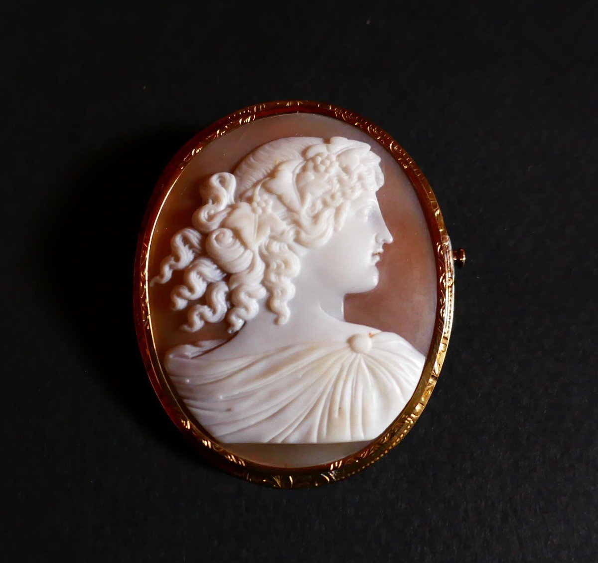 Broche Camée Sur Coquillage, Or Jaune 18 Carats.-photo-3