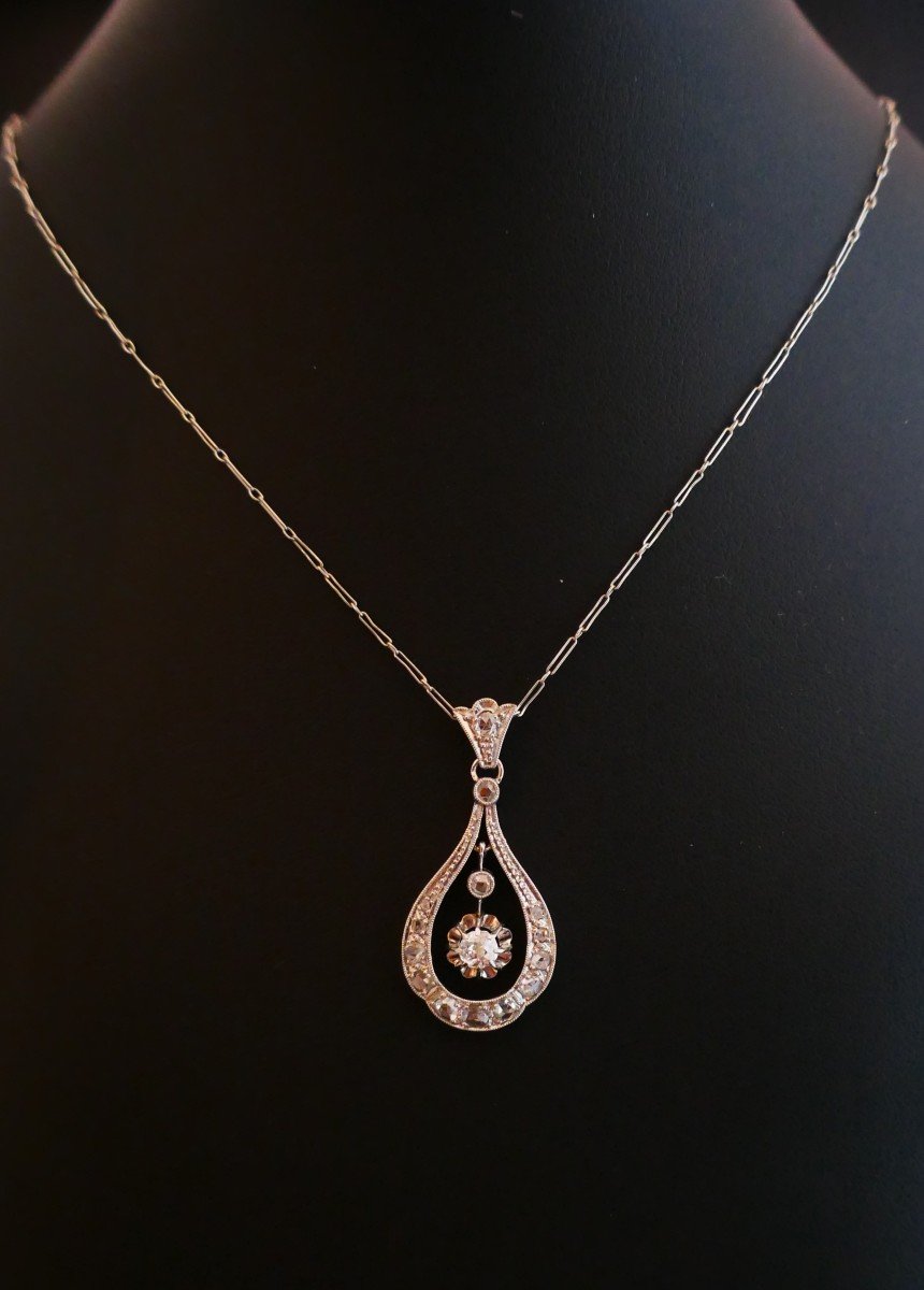 Art Deco Pendant With Diamonds, Platinum And Platinum Chain.-photo-4