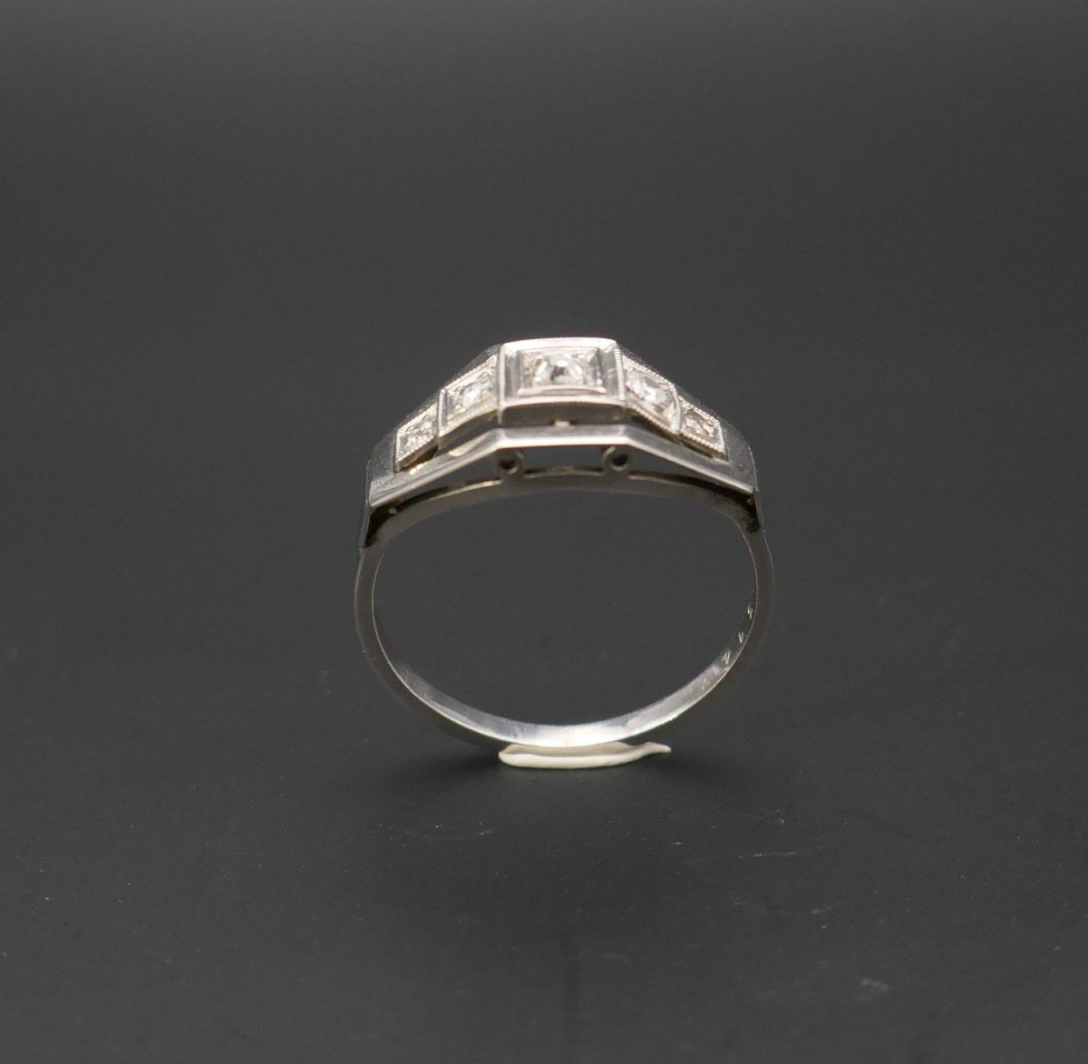 Art Deco Ring Decorated With 5 Diamonds, 18 Carat Gold And Platinum-photo-3