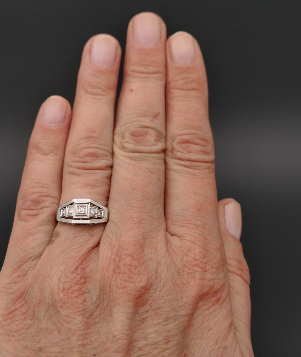 Art Deco Ring Decorated With 5 Diamonds, 18 Carat Gold And Platinum-photo-2