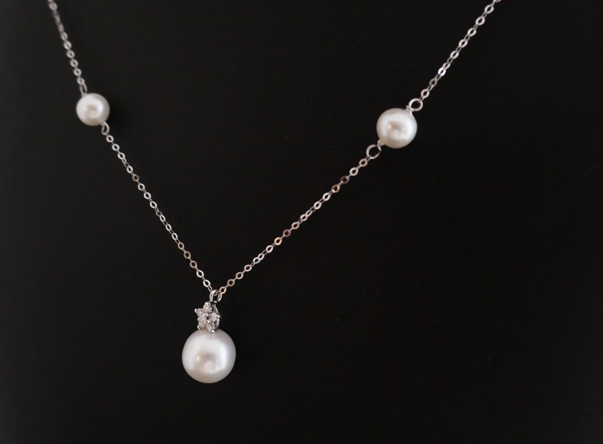 Collier De Perles Et Diamants, Or Blanc 18 Carats.-photo-2