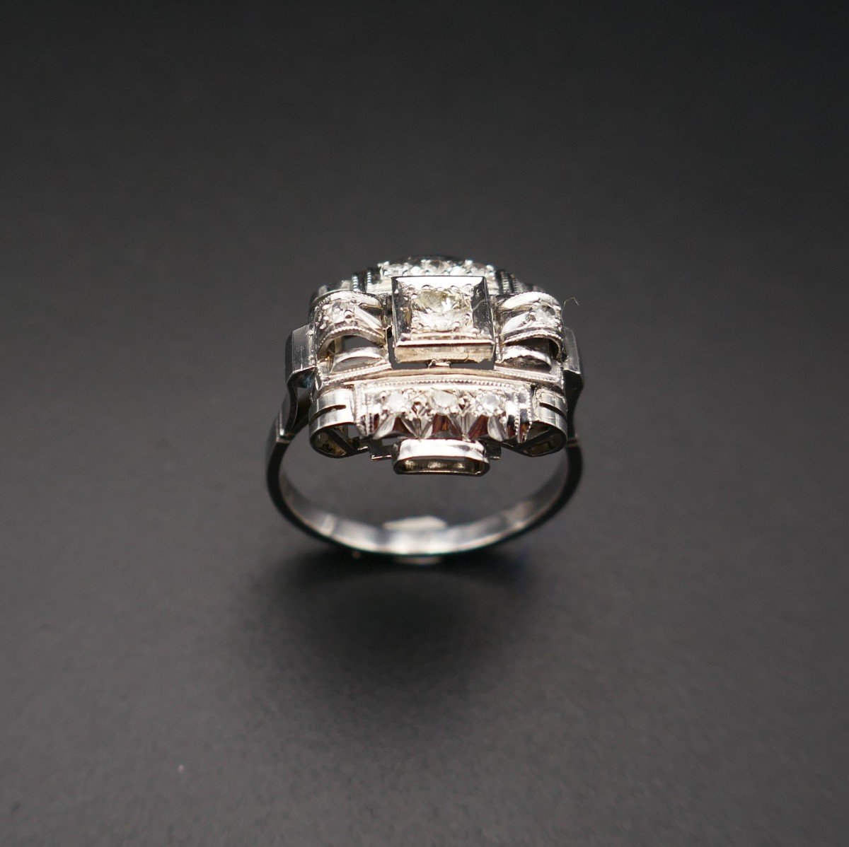 Art Deco Ring Set With Diamonds, 18 Carat Gold.-photo-2