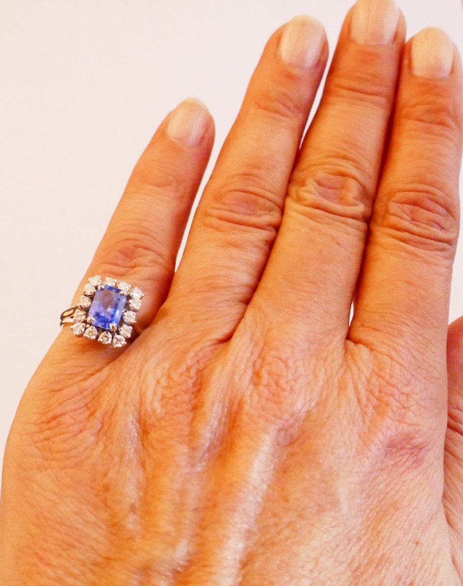 Ceylon Sapphire And Diamond Ring. Gold And Platinum.-photo-3