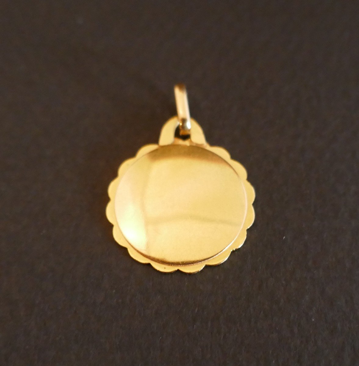 Augis Medal Of Love, 18 Carat Gold-photo-3