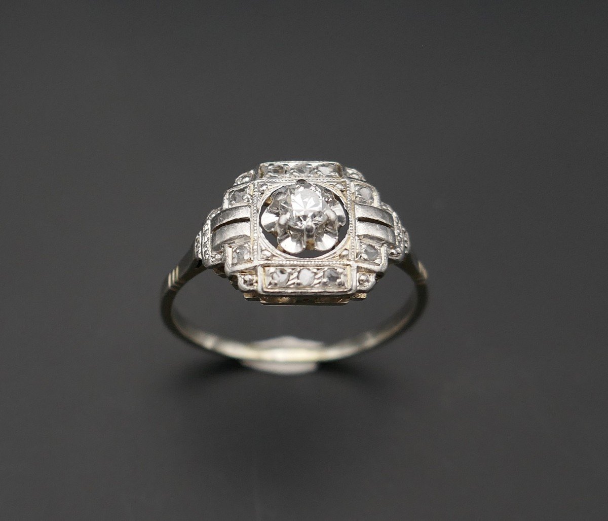 Art Deco Diamond Ring, Gold And Platinum Setting.-photo-2