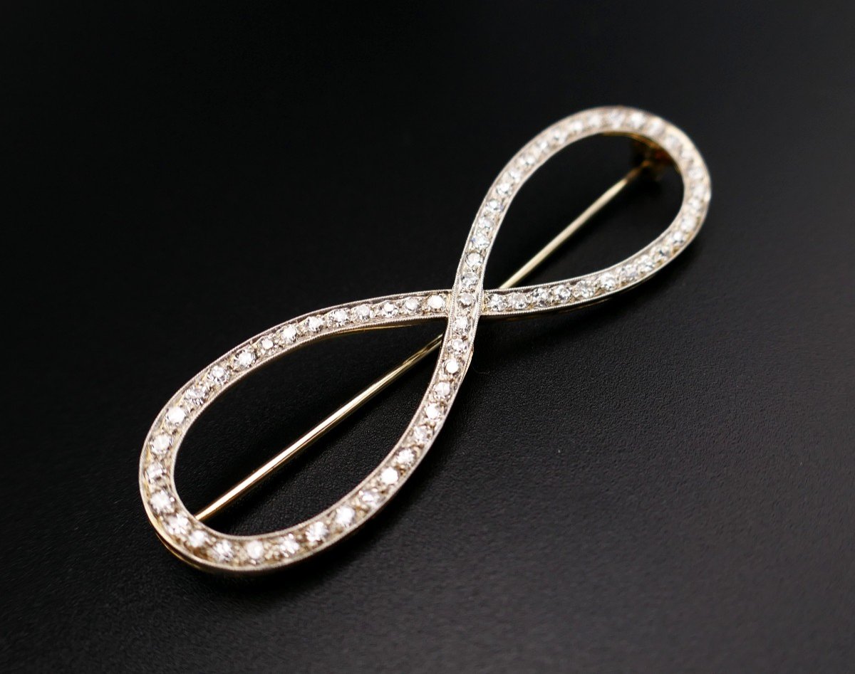 18k White Gold And Platinum Diamond Brooch.-photo-3