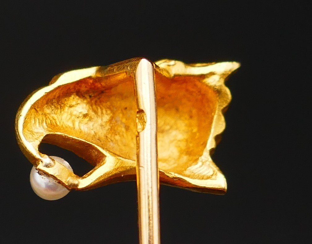 Yellow Gold And Pearl Eagle Head Tie Pin.-photo-3