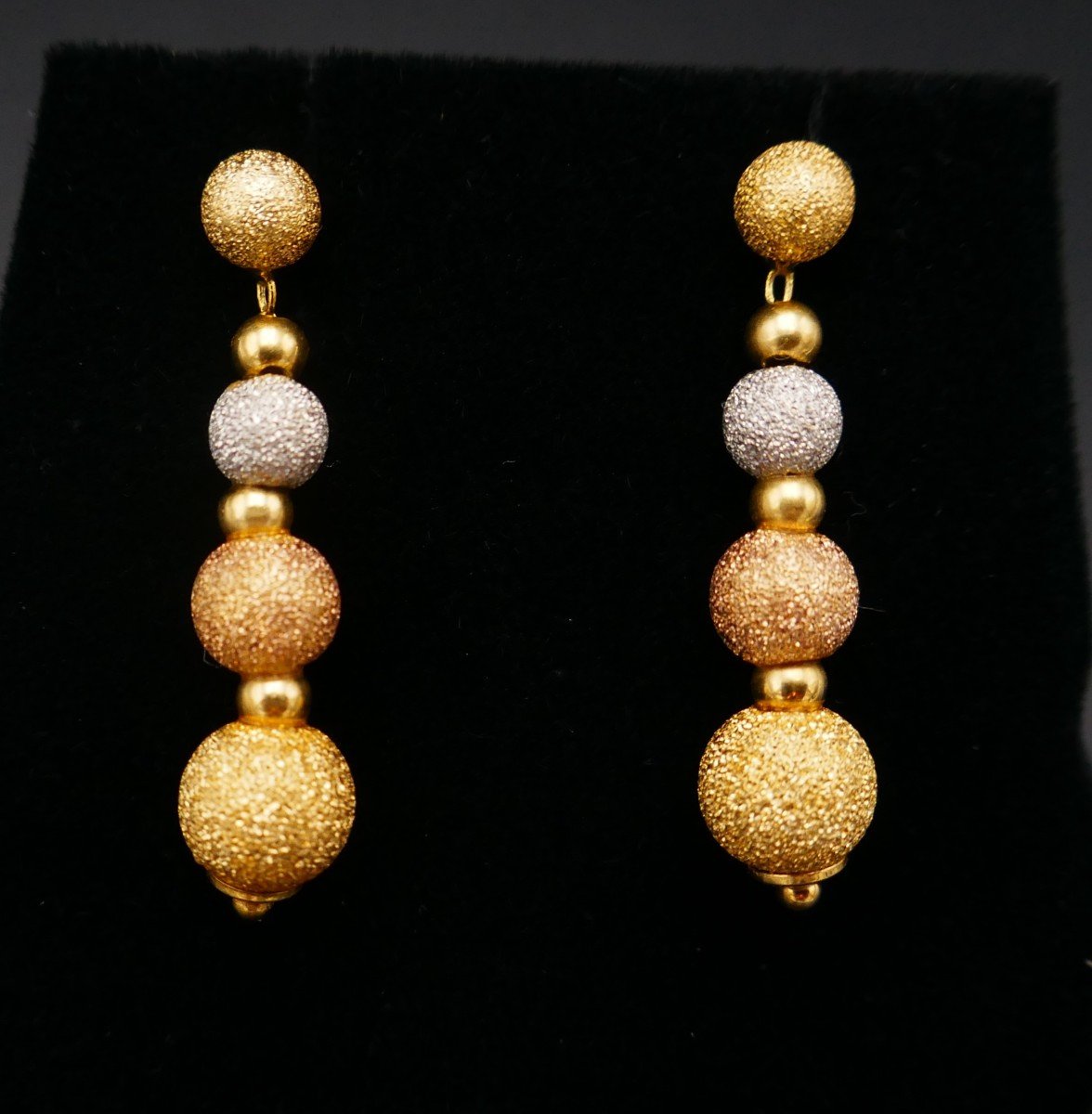 18 Carat 3-tone Gold Earrings.