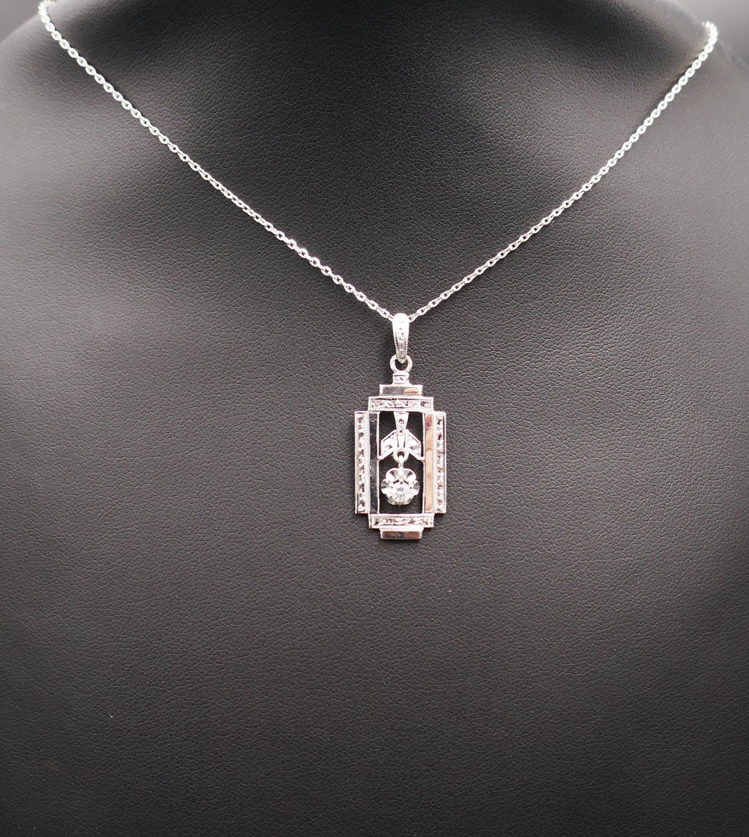 Art Deco Diamond Pendant, 18k White Gold.-photo-2