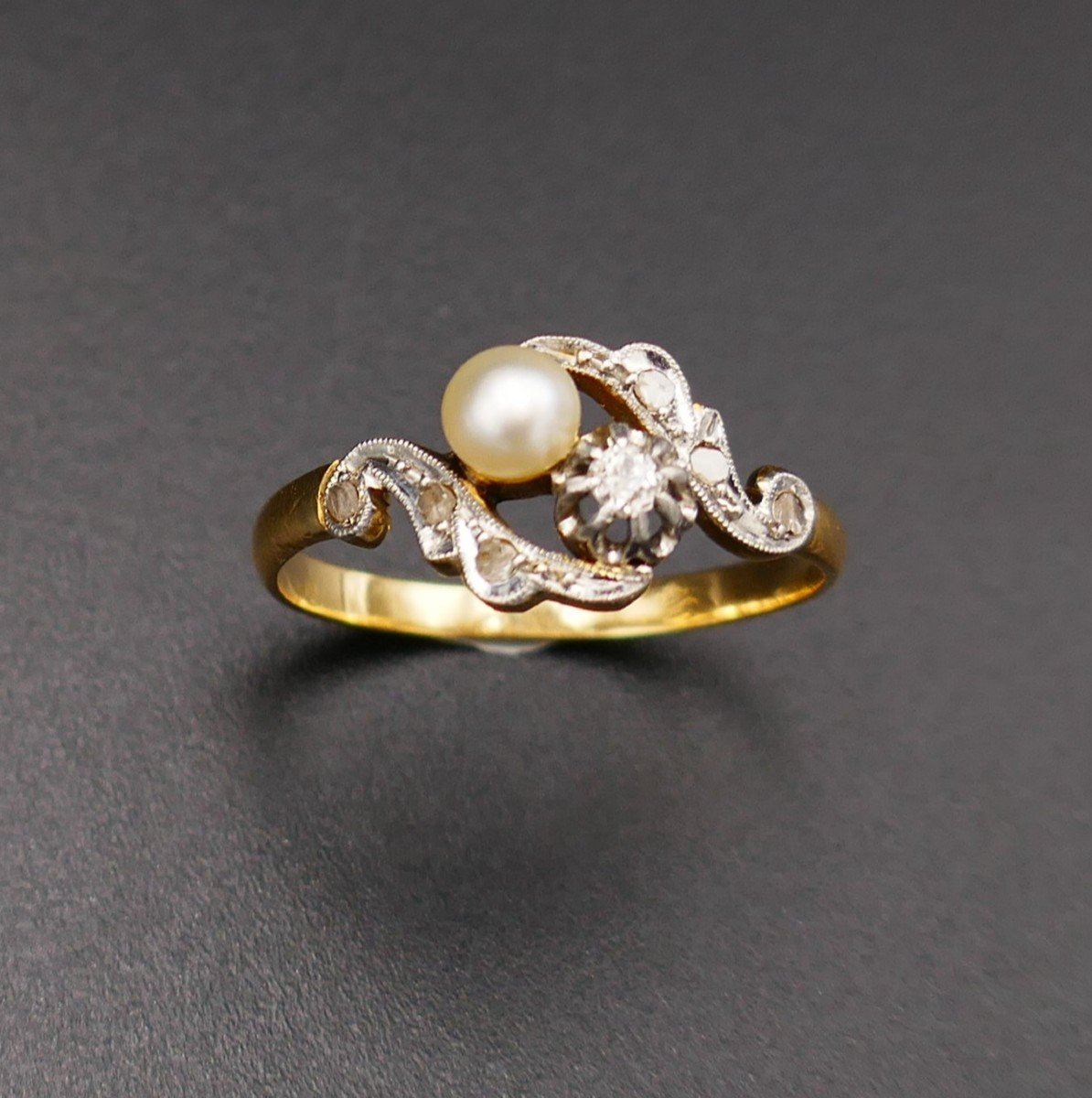 Diamond And Pearl Ring, 18k 2-tone Gold.-photo-2