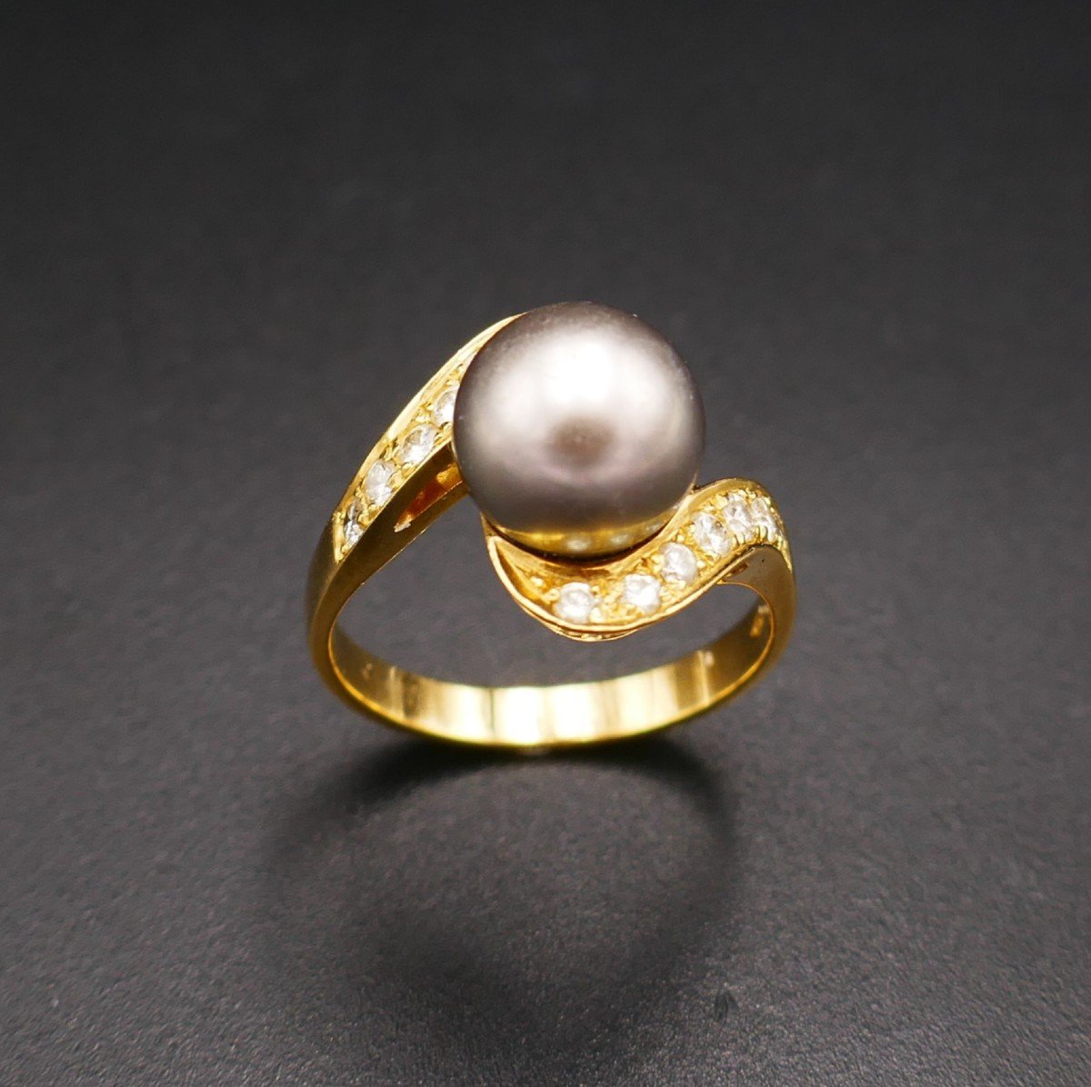 Ring Set With A Tahitian Pearl And Diamonds.-photo-2