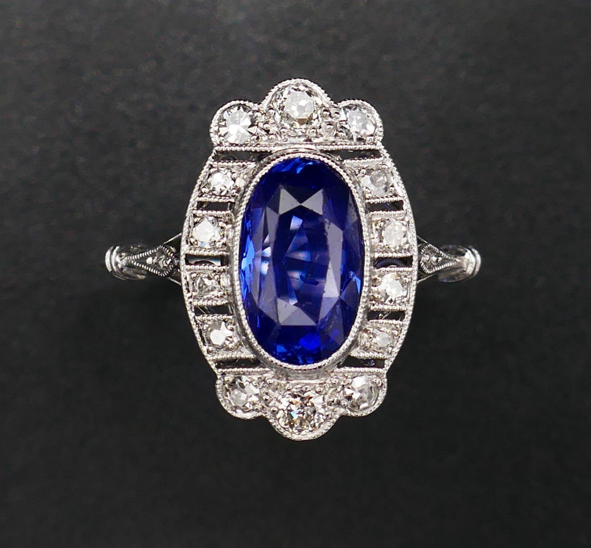 Art Deco Ring Natural Unheated Sapphire And Diamonds, Certificate.