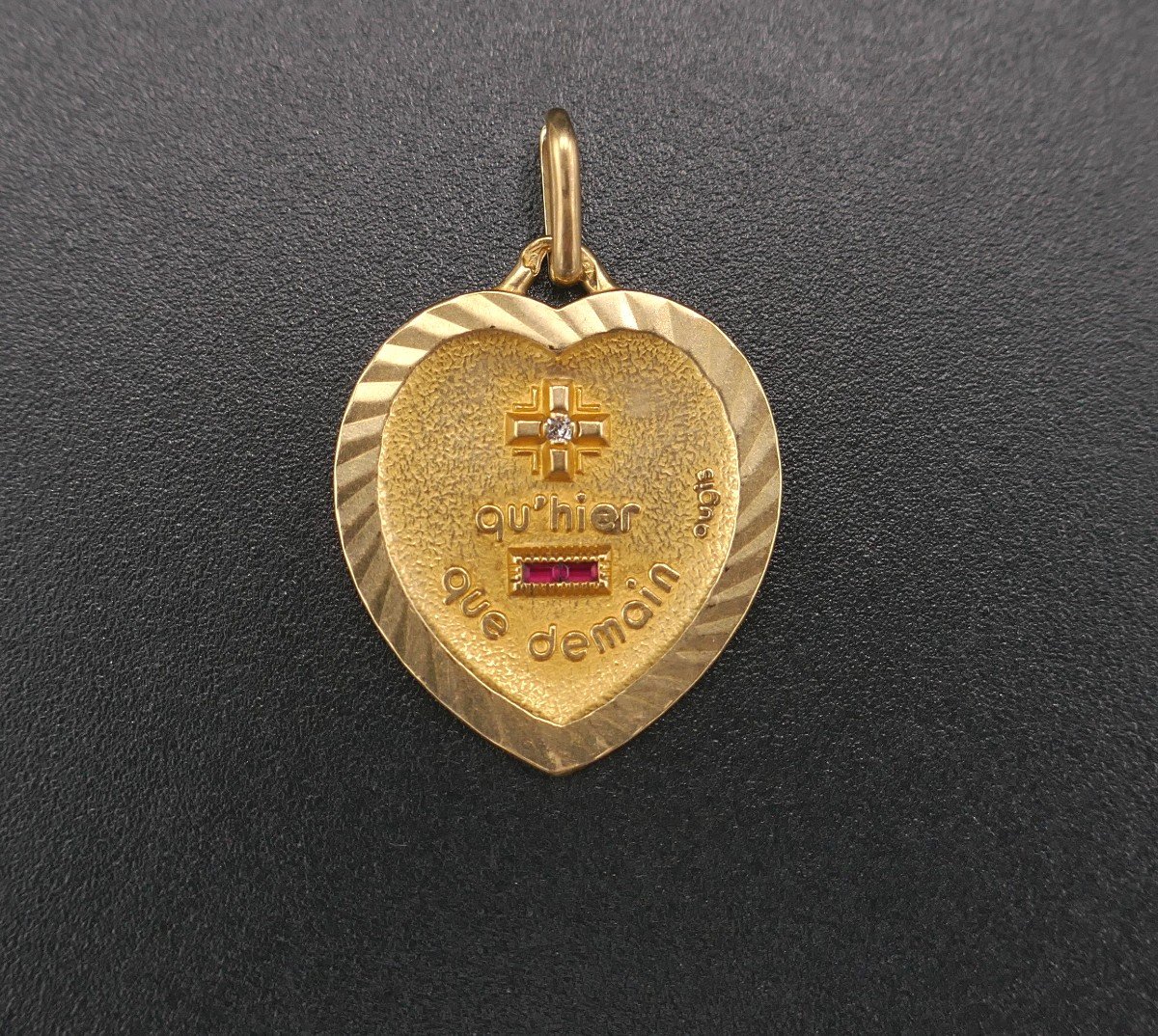 Augis Diamond And Ruby Love Medal, 18 Carat Gold.-photo-2