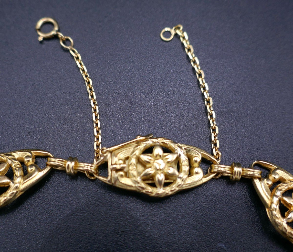 Old Bracelet In 18 Carat Gold.-photo-2