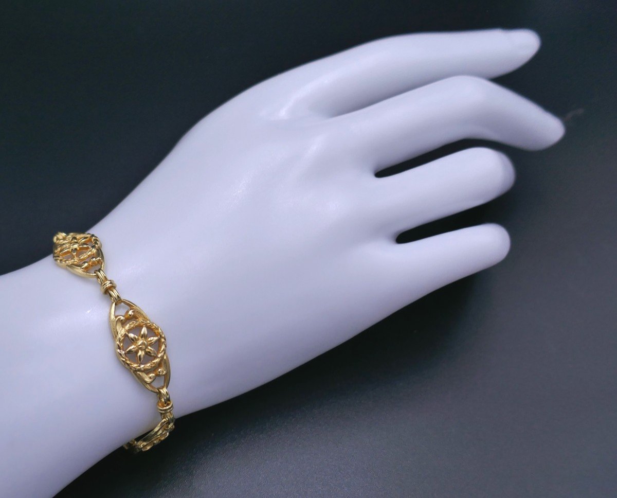 Old Bracelet In 18 Carat Gold.-photo-1