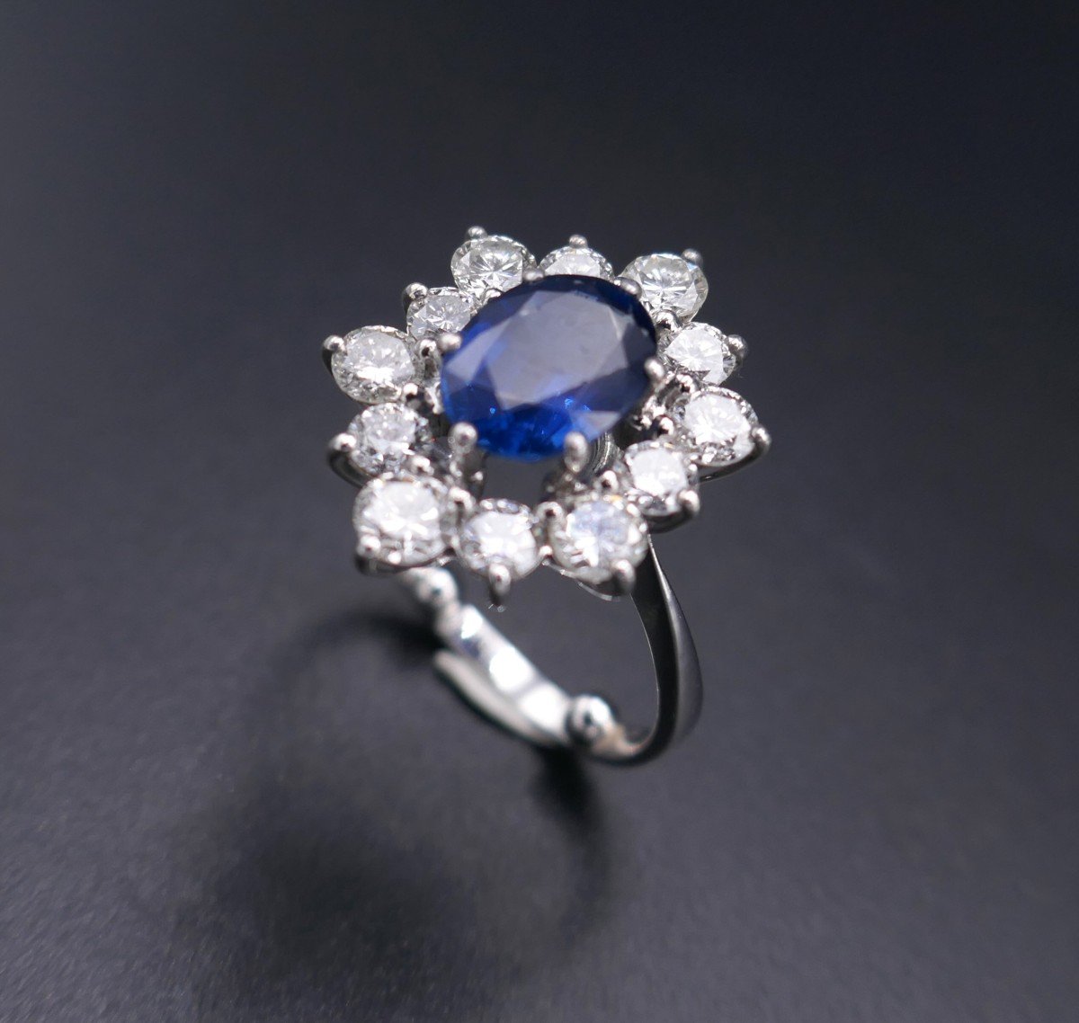 Bague Saphir 2,92 carats Et Diamants 1,80 carat,  Or Blanc 18 Carats.-photo-4