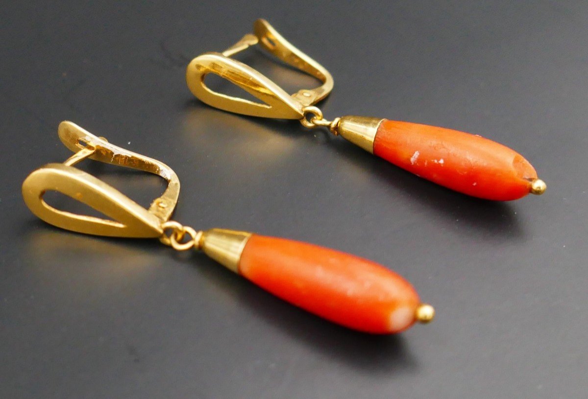 Boucles d'Oreilles Corail, Or 18 Carats.-photo-4