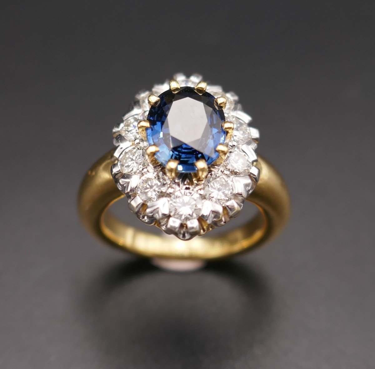 1.95 Carat Sapphire And 1 Carat Diamond Ring, 18k Yellow Gold.-photo-4