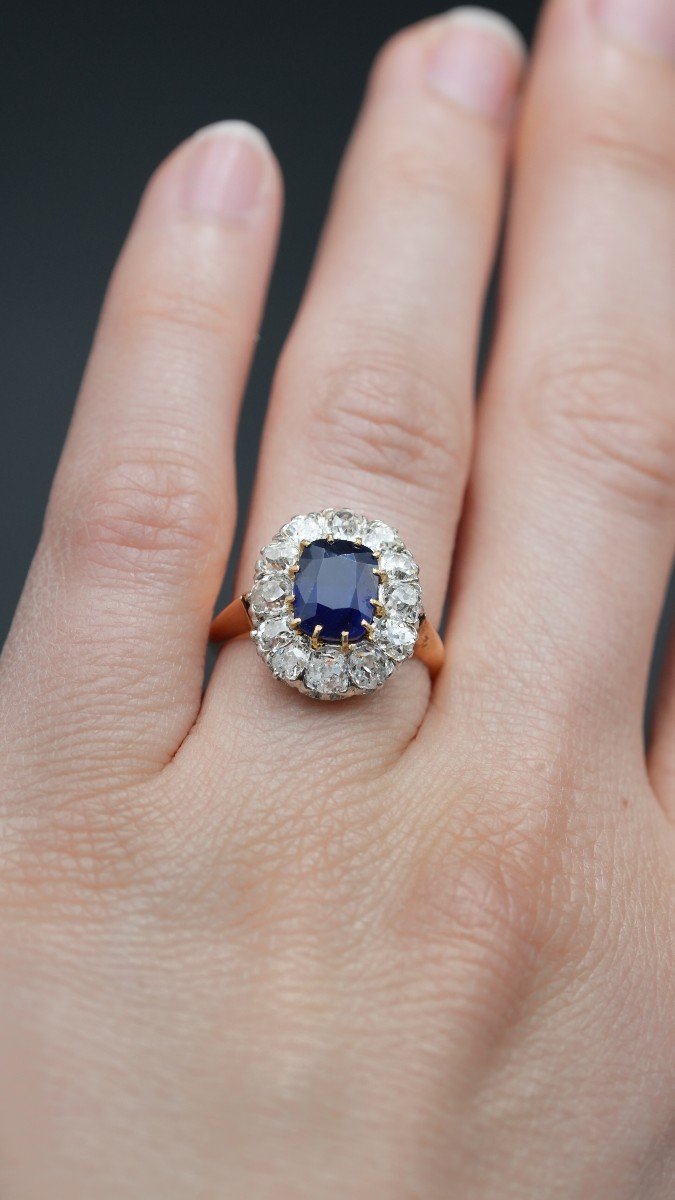 1.96 Carat Natural Sapphire And 1.20 Carat Diamond Ring, Gold And Platinum.-photo-2