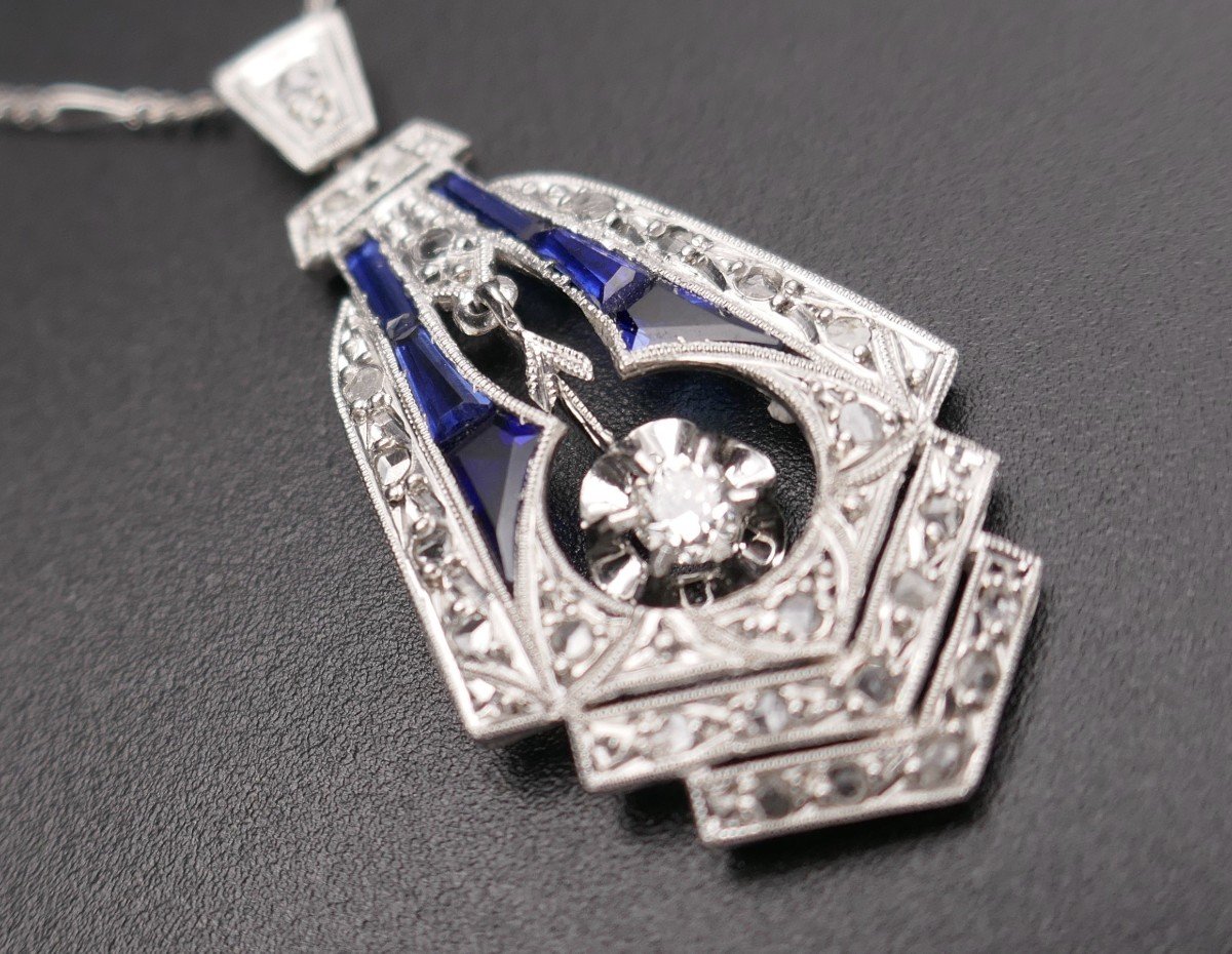 Important Art Deco Pendant With Calibrated Diamonds And Sapphires.-photo-3