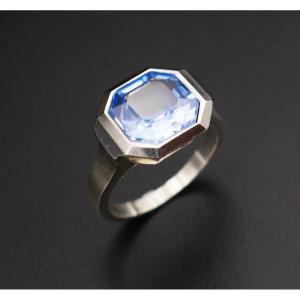 Bague Art Déco En Argent Sertie d'Un Spinelle Bleu De Synthèse