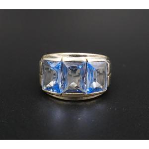 Bague Art Déco En Argent Sertie De 3 Spinelles Bleus De Synthèse.