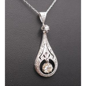 Pendentif Diamants, Chaîne En Or Blanc 18 Carats.